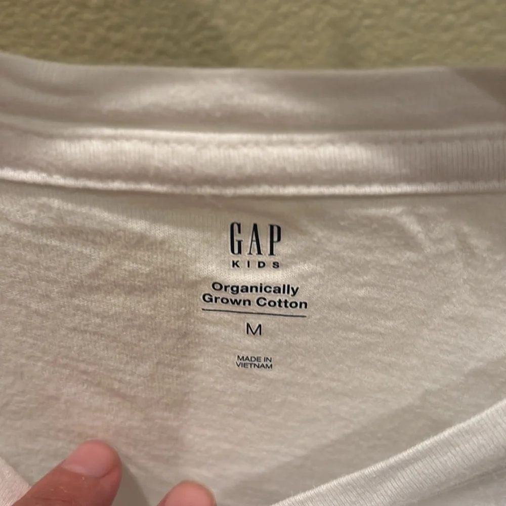 GAP White Long Sleeve Tee with Sequin Heart